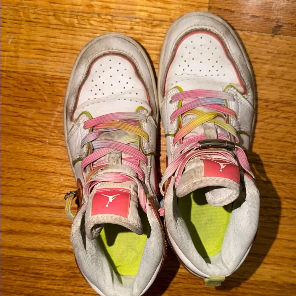 Nike Jordan 1 Edge Glow Size 13.5 Youth